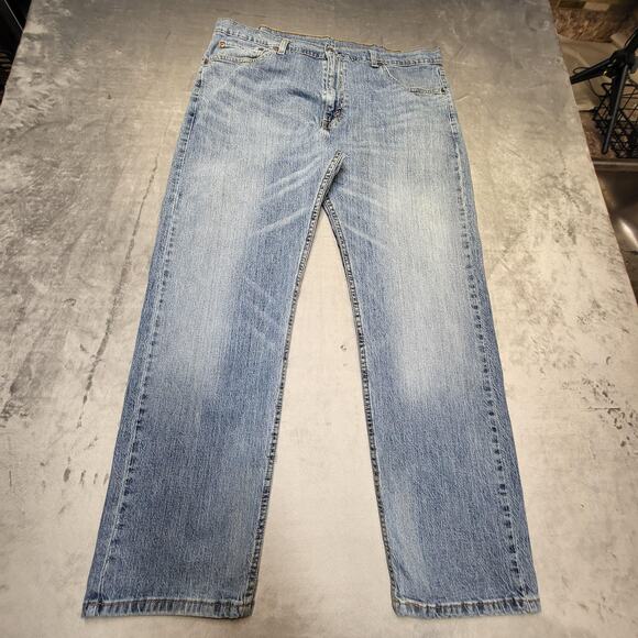 Levis 505 Jeans Mens 40x30 Blue Denim Straight Leg Medium Wash Classic Fit - Picture 1 of 11